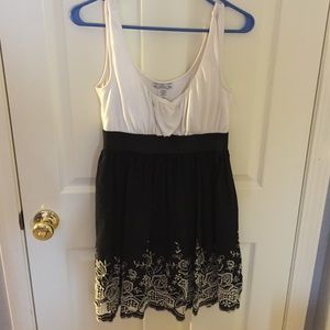 navy/white dress