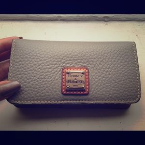 Dooney & Bourke Wallet\Phone case