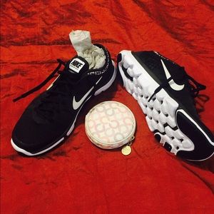 Coach Coin Purse/Nike Training Shoe