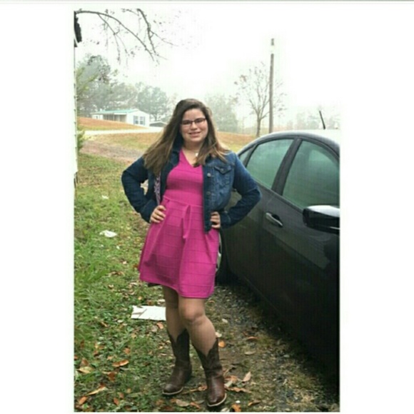 Francesca's Collections Dresses & Skirts - Purple dress - super flattering