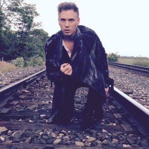 Meet your Posher, Joshua