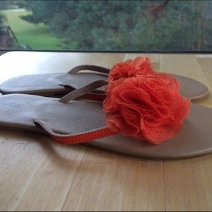 APT. 9 Flip Flops/Sandals