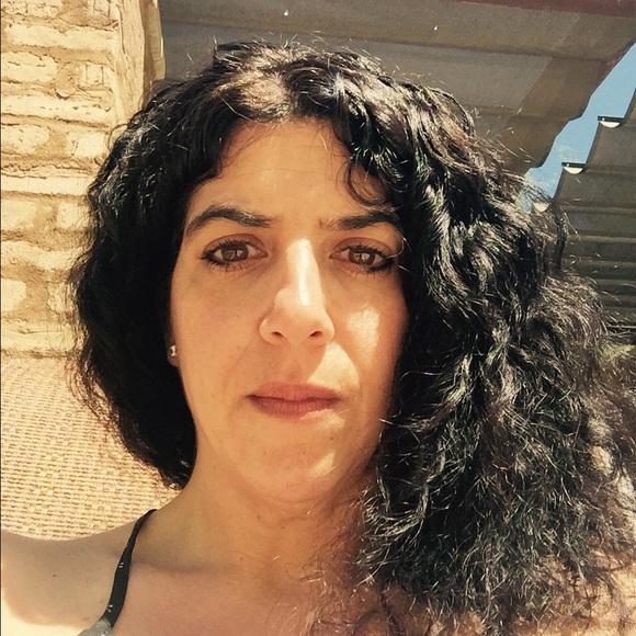 Meet your Posher, Lisa - Picture 1 of 1