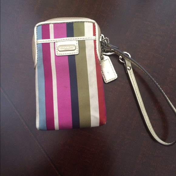 wristlet wallet coach