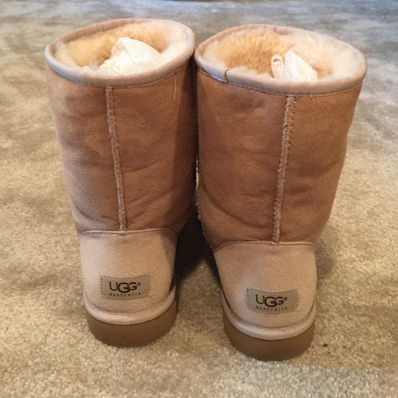 UGG Shoes - Uggs in near mint condition. Cream color size 9.