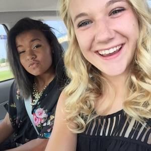 Meet your Posher, Marissa