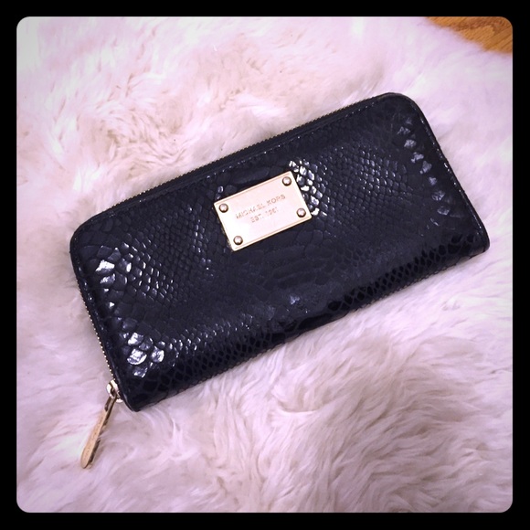 Michael Kors black leather zip-around wallet