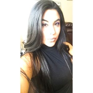 Meet your Posher, Vanessa