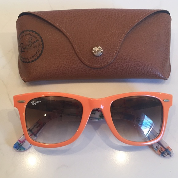 Ray Ban Orange warfare. New York MTA interior