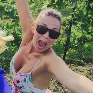 Meet your Posher, Chamie