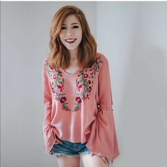 💕@shopthriver💕Shop her beautiful closet😍 - Picture 3 of 5