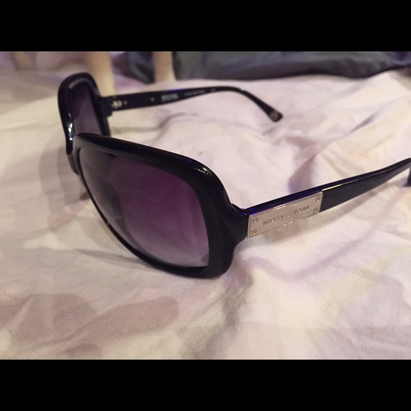 New Michael Kors Sunnies