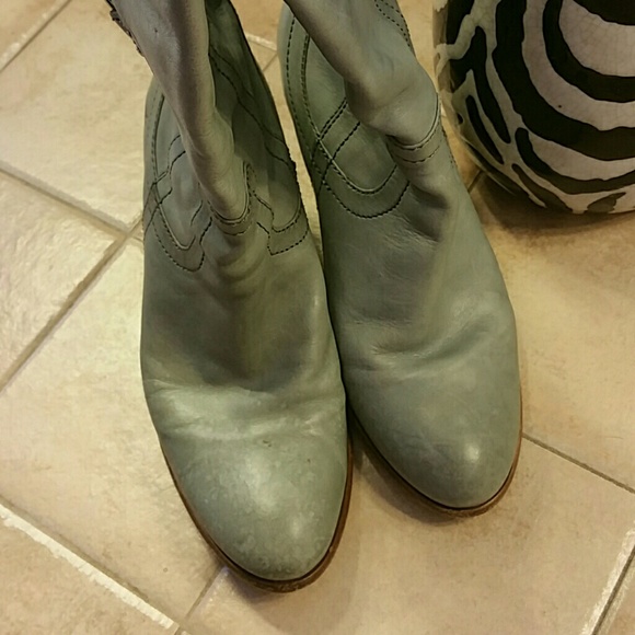 Sold! Frye Fiona 3 buckle boot grey - Picture 4 of 4