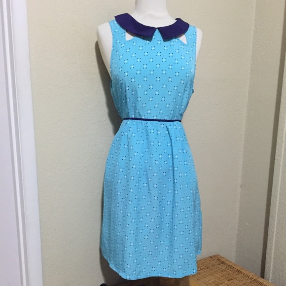 Very cute blue pin up dress with dots