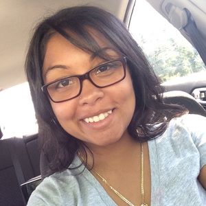 Meet your Posher, Lisa