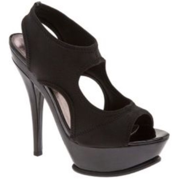 Steve Madden P-Reina Pump 👠✨
