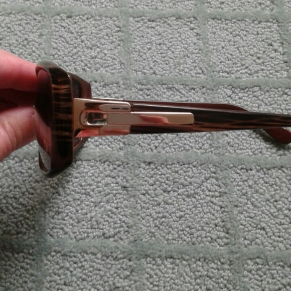 Sunglasses - Picture 2 of 4