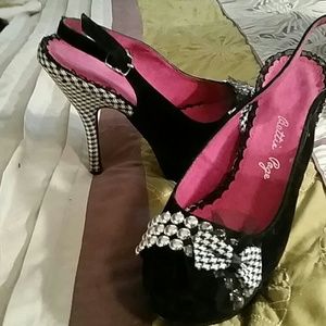 Bettie page stiletto heels nwot