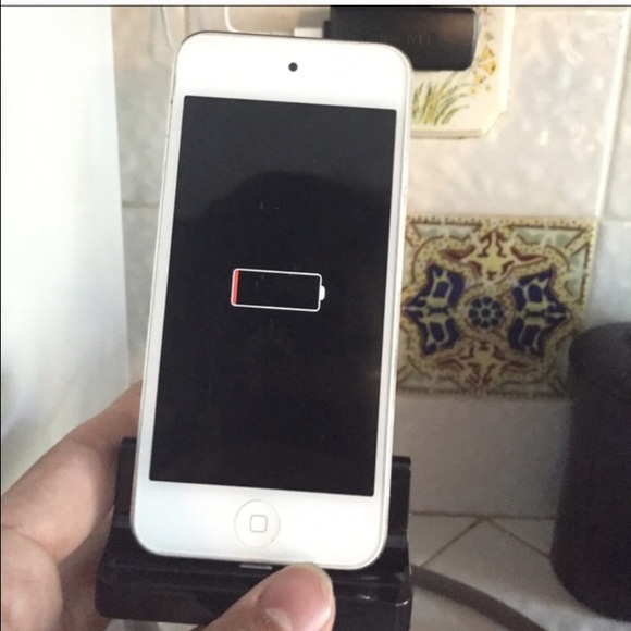 NEW APPLE CHARGING DOCK - Picture 2 of 2