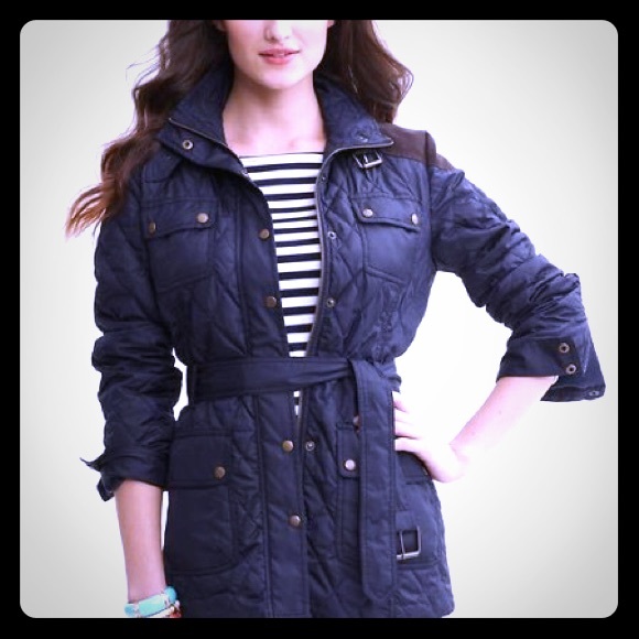 Banana Republic navy quilted jacket