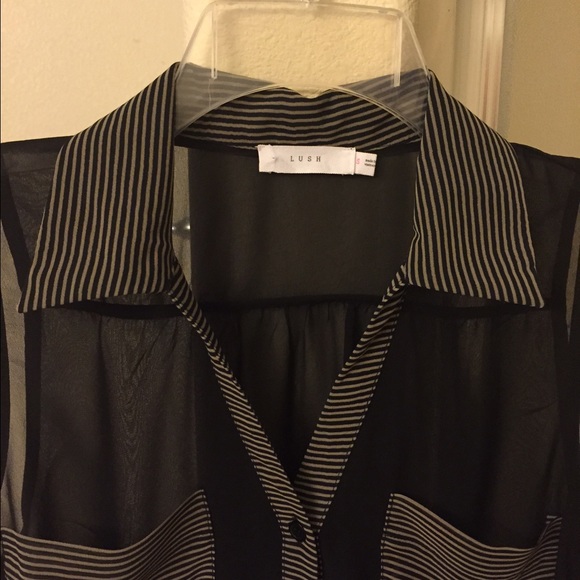 Blouse - Picture 2 of 2