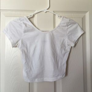 Brandy Melville crop tee