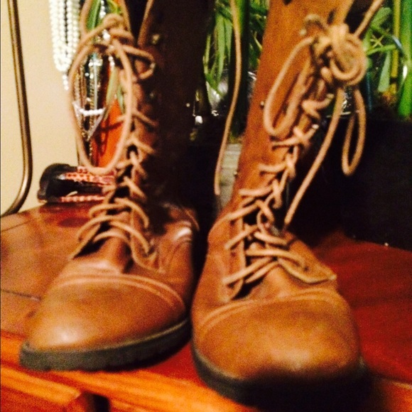 Refresh Combat Boots - Picture 2 of 4