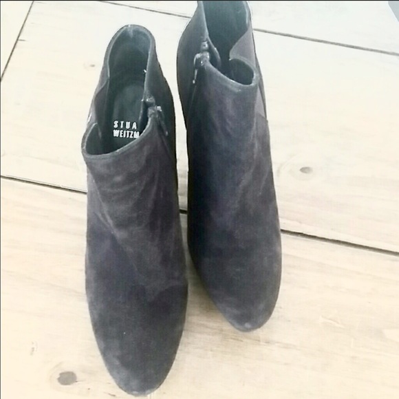 🎉Host Pick🎉Stuart Weitzman Booties - Picture 1 of 3