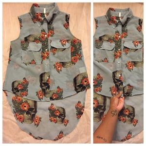 Floral Skull Print Sleeveless Blouse