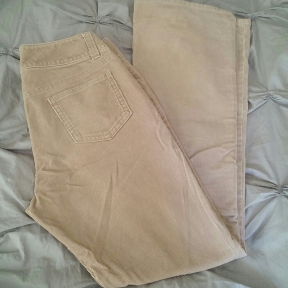 Banana republic khaki corduroy pants - Picture 2 of 4
