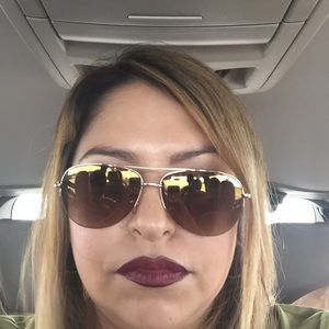 Meet your Posher, Lindsay