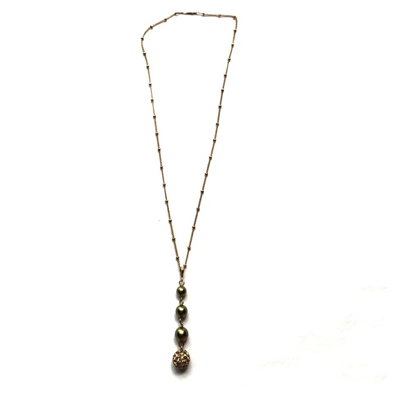 Gold tone pearl-like beads Rhinestone necklace
