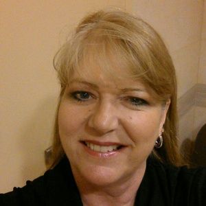 Meet your Posher, Debbie