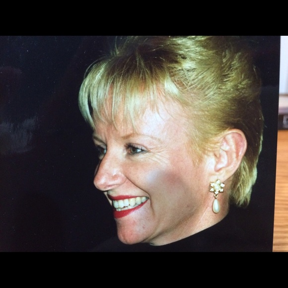 Meet your Posher, Cee - Picture 2 of 2