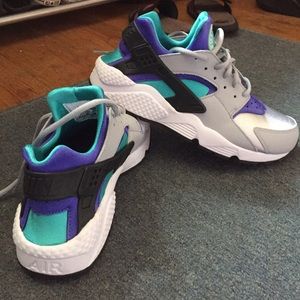 turquoise and purple huaraches