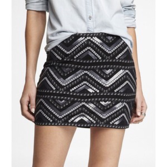 Express mini skirt, sequin design front and back - Picture 1 of 3