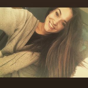 Meet your Posher, Miriam