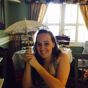 Meet your Posher, Nicole