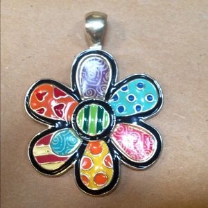 Colorful flower pendant