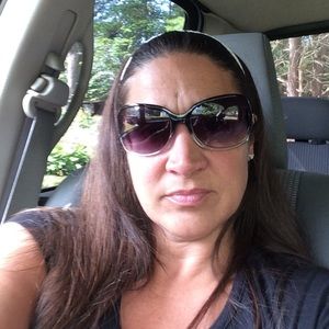 Meet your Posher, Paula