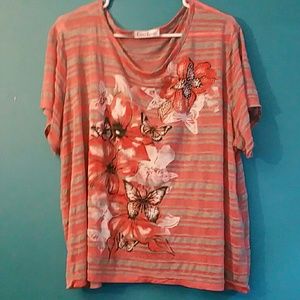 🌺Butterflies and flowers top🌺