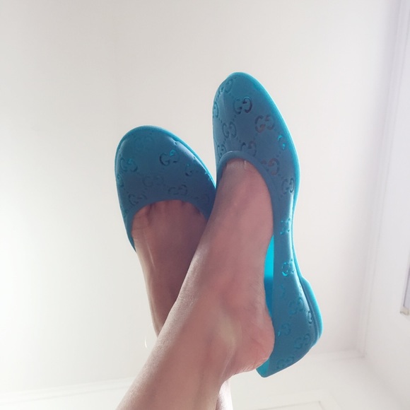 Authentic Gucci GG laser cut Jelly Flats - Picture 2 of 2