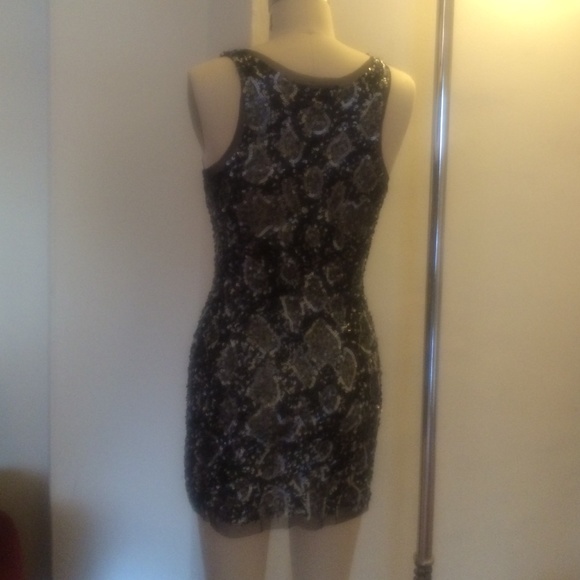 Mini sequence dress - Picture 2 of 2