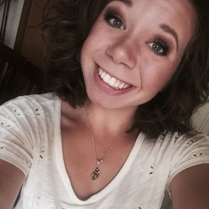 Meet your Posher, Carlie