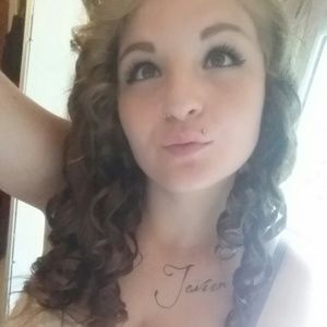 Meet your Posher, Cameilia