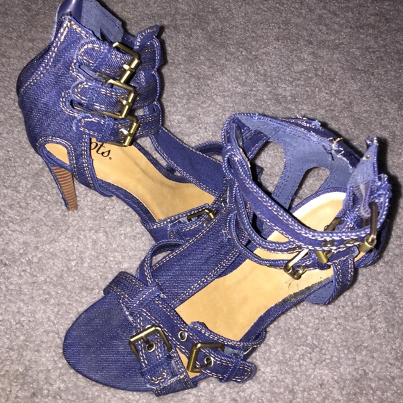 Jean look shoes