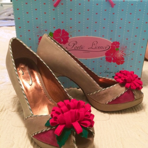 Retro Poetic Licence pumps from Anthropologie