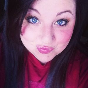 Meet your Posher, Brianna