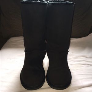 Black classic tall ugg boots