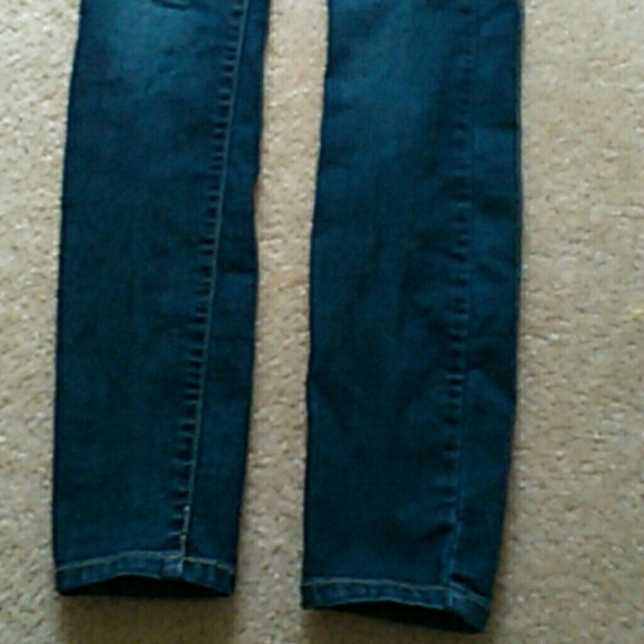 Jessica Simpson Jeans - Picture 2 of 4